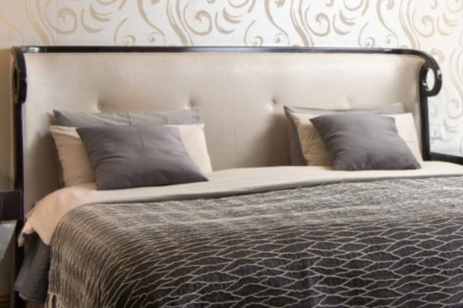 Mimi bed with storage